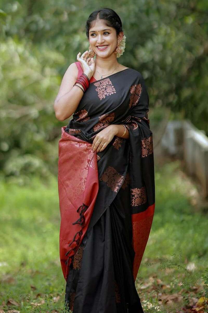 Adorable Black Soft Silk Saree With Gratifying Blouse Piece