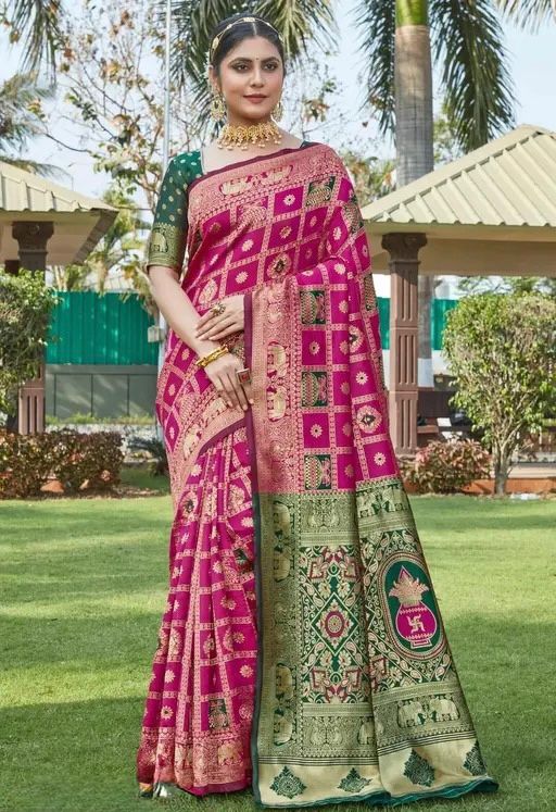 Rhapsody Dark Pink Soft Silk Saree With Deserving Blouse Piece