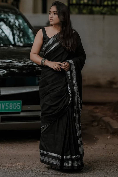 Posh Black Cotton Silk Saree With Lissome Blouse Piece