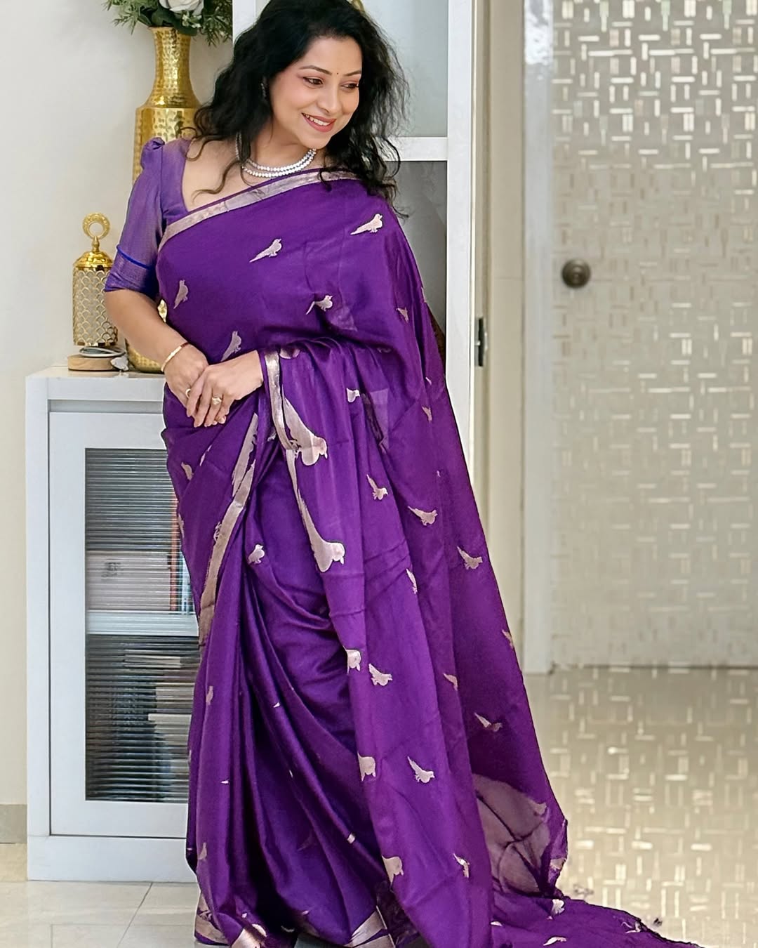 Amazing Purple Soft Silk Saree With Smart Blouse Piece