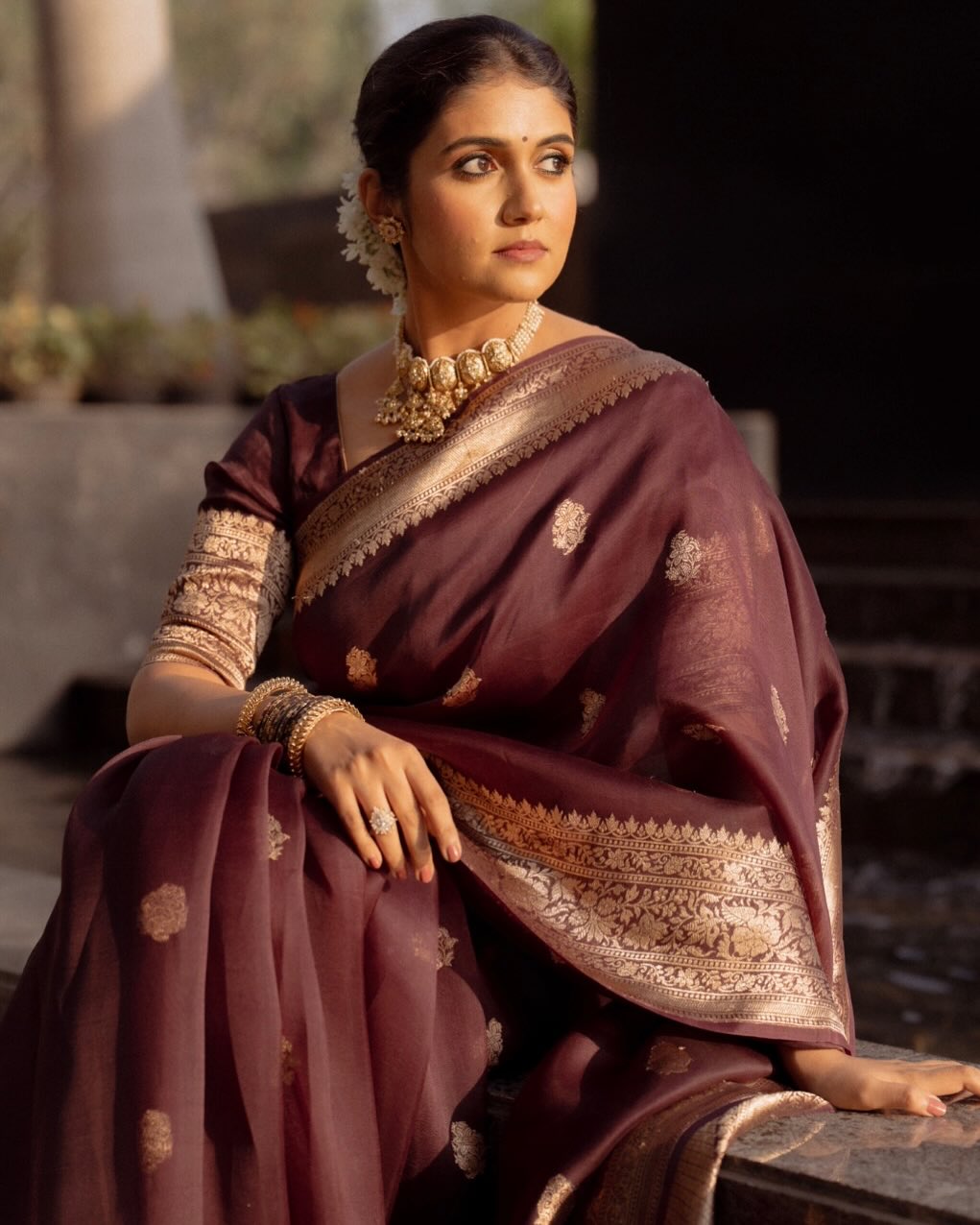 Incredible Wine Soft Silk Saree With Sizzling Blouse Piece