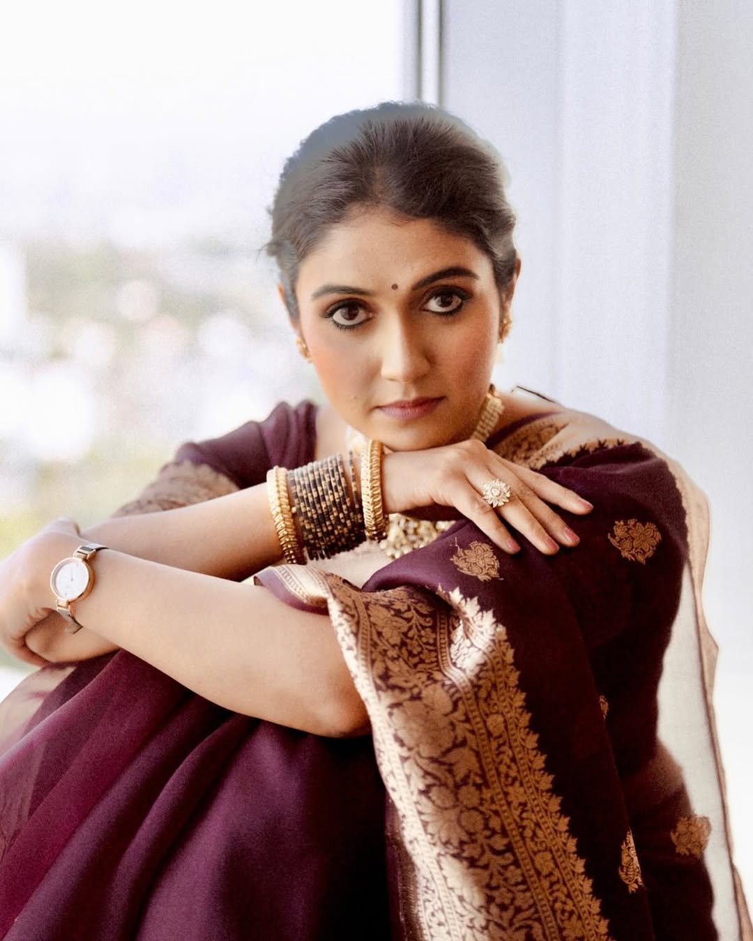 Incredible Wine Soft Silk Saree With Sizzling Blouse Piece