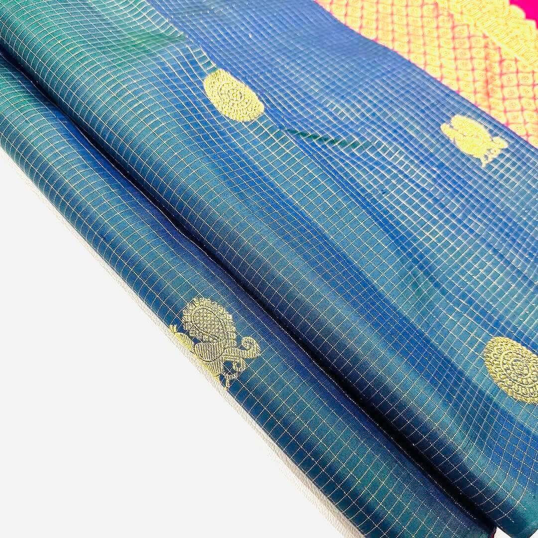 Groovy Blue Soft Silk Saree With Conflate Blouse Piece