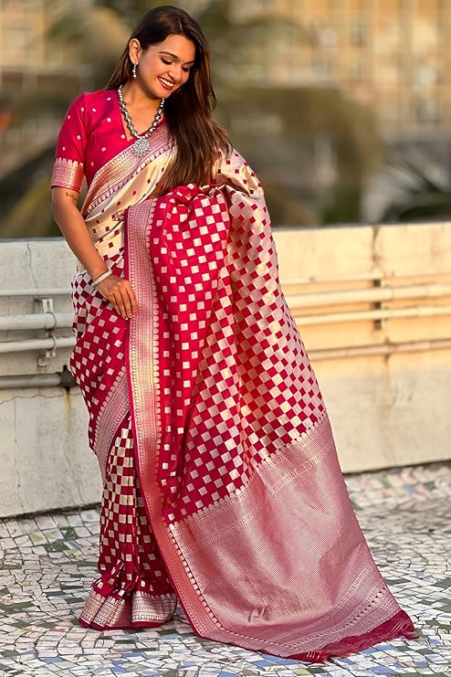 Prominent Dark Pink Soft Silk Saree With Classy Blouse Piece