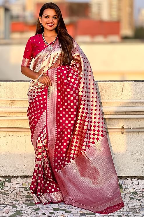 Prominent Dark Pink Soft Silk Saree With Classy Blouse Piece