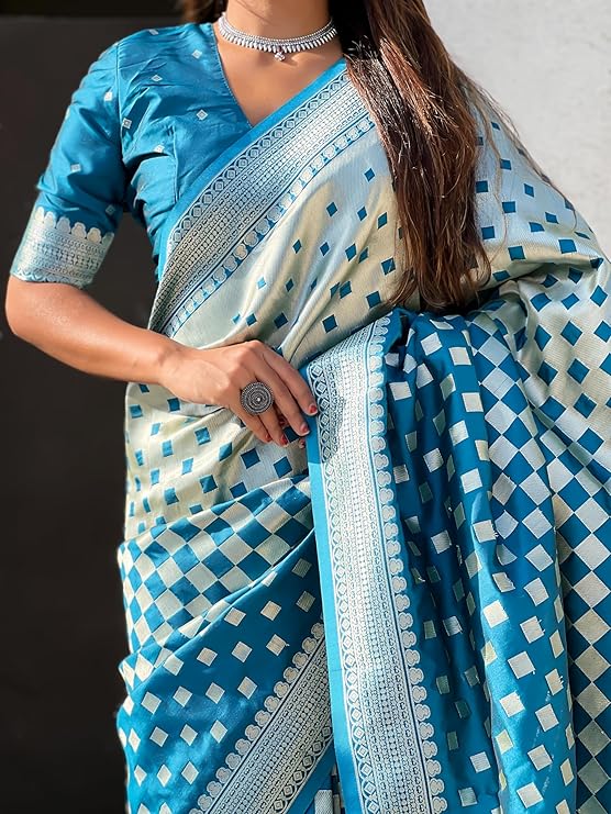 Beguiling Firozi Soft Silk Saree With Dazzling Blouse Piece