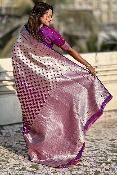 Rhapsodic Purple Soft Silk Saree With Engrossing Blouse Piece