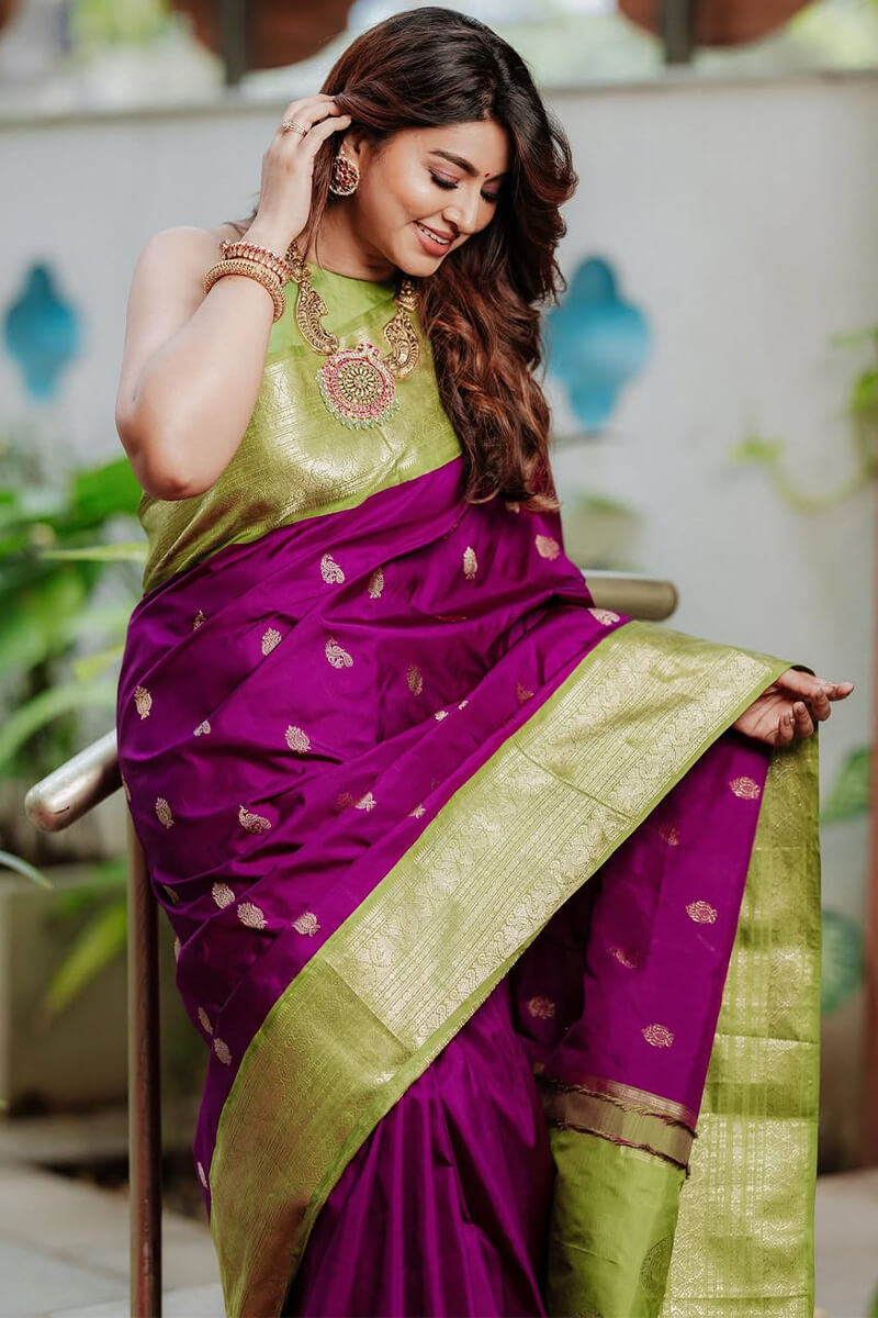 Stylish Purple Soft Silk Saree With Elision Blouse Piece