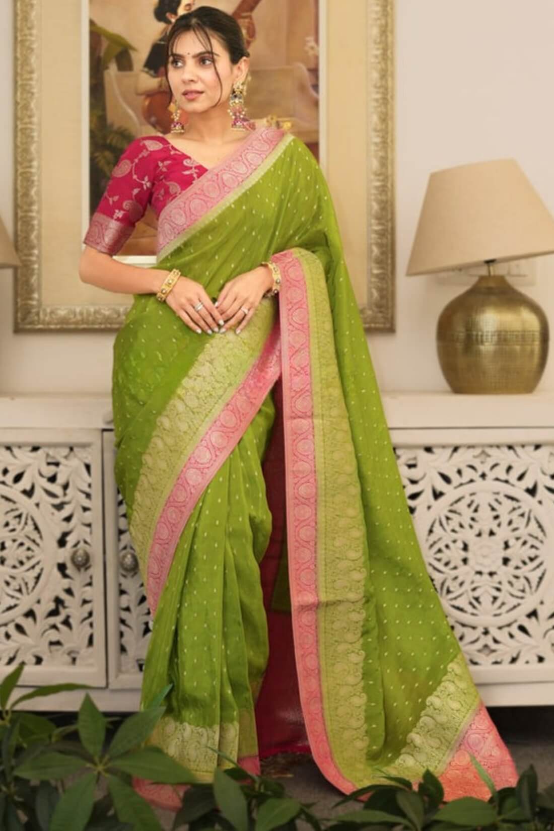 Twirling Green Soft Silk Saree With Vivacious Blouse Piece