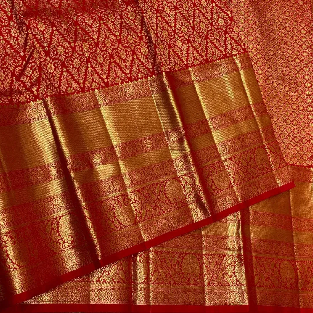 Serendipity Red Soft Banarasi Silk Saree With Lissome Blouse Piece