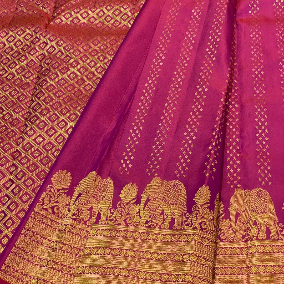 Desultory Dark Pink Soft Banarasi Silk Saree With Bewitching Blouse Piece