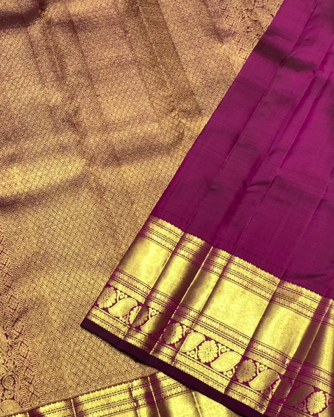 Entrancing Pruple Soft Banarasi Silk Saree With Comely Blouse Piece