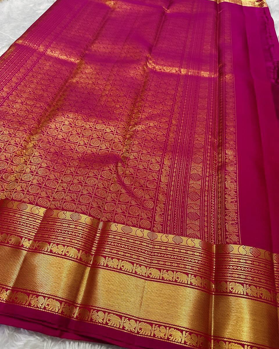 Stunning Dark Pink Soft Banarasi Silk Saree With Alluring Blouse Piece