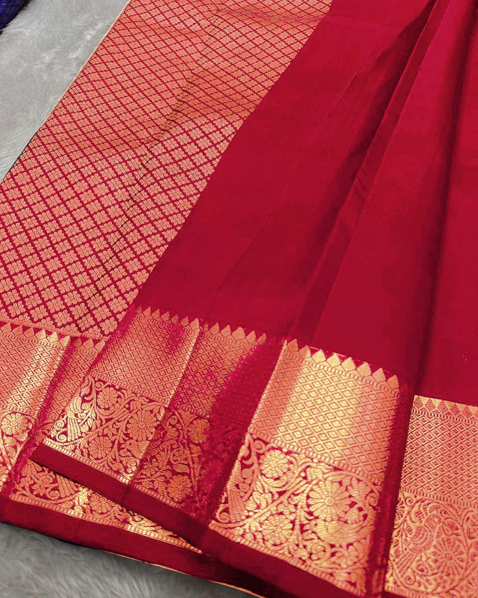 Luminous Red Soft Banarasi Silk Saree With Dissemble Blouse Piece