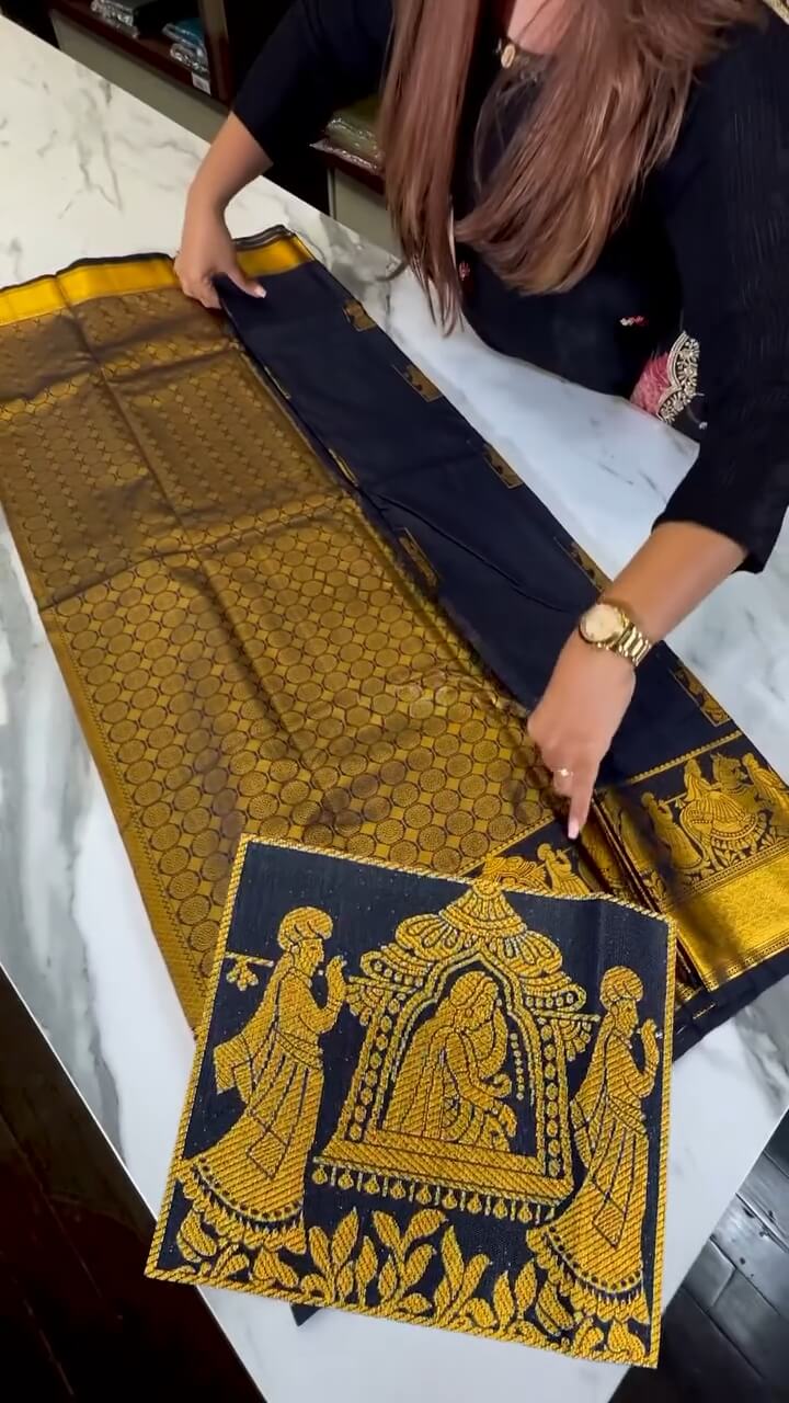 Sizzling Navy Blue Soft Banarasi Silk Saree With Petrichor Blouse Piece