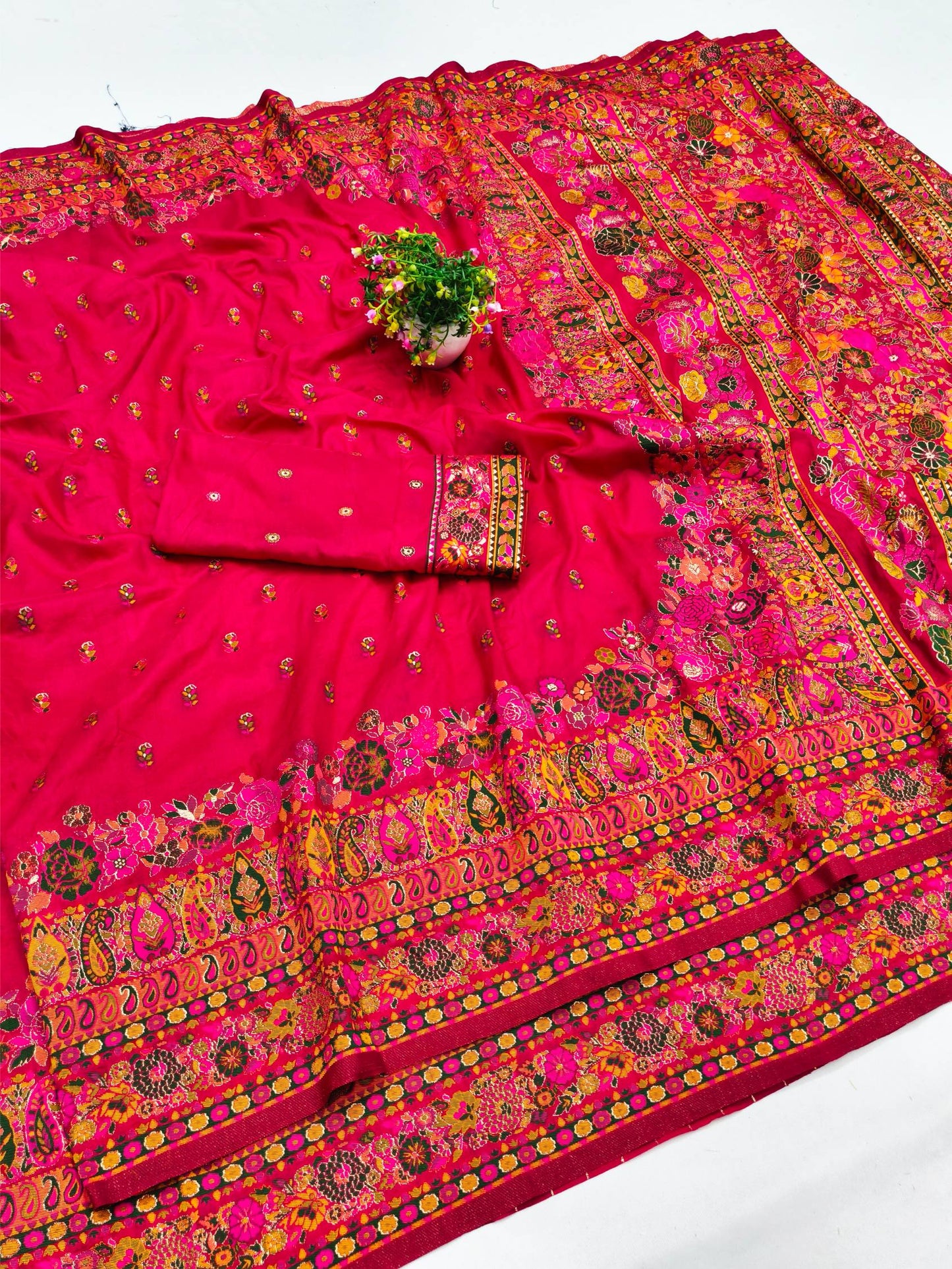 Winsome Dark Pink Nylon Dola Pashmina Saree With Evanescent Blouse Piece