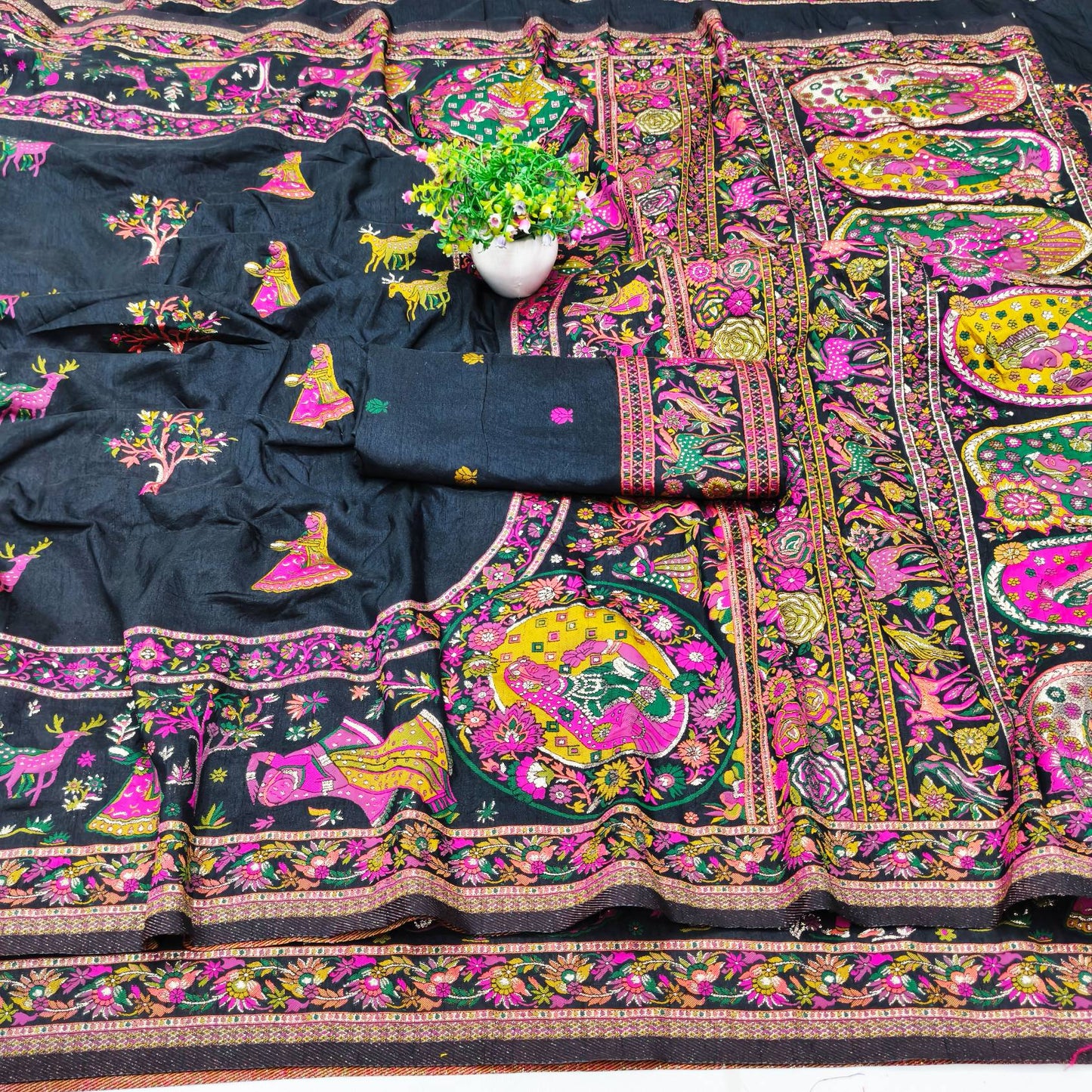 Confounding Black Nylon Dola Pashmina Saree With Scintillating Blouse Piece