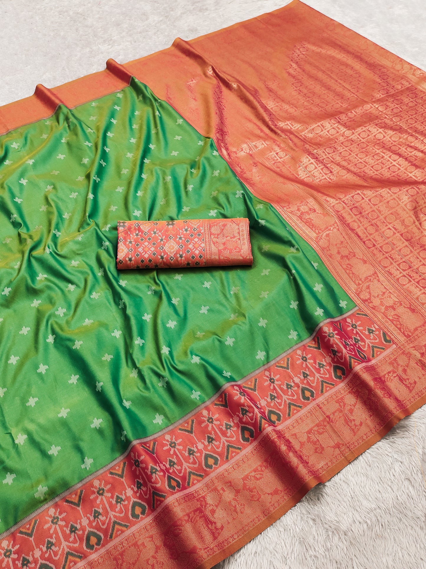 Emerald Green Luxury Silk Saree with Coral Banarasi Border & Antique Zari Pallu