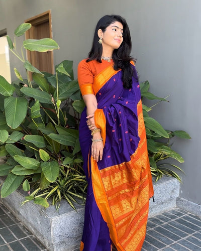 Gleaming Purple Soft Silk Saree With Phenomenal Blouse Piece