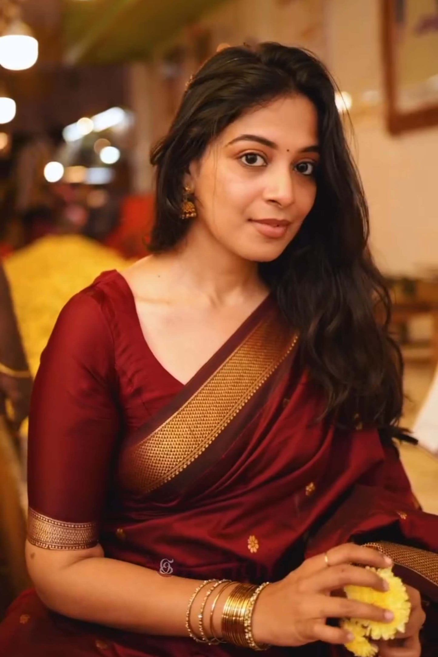 Hypnotic Maroon Soft Silk Saree With Scrupulous Blouse Piece