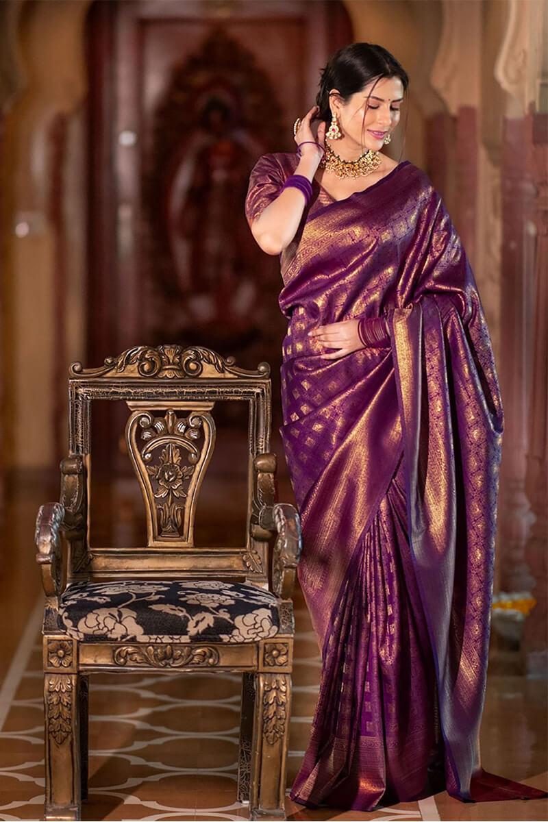 Artistic Purple Soft Silk Saree With Pulsating Blouse Piece