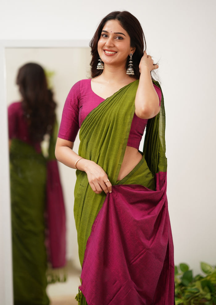 Moiety Green Cotton Silk Saree With Delectable Blouse Piece