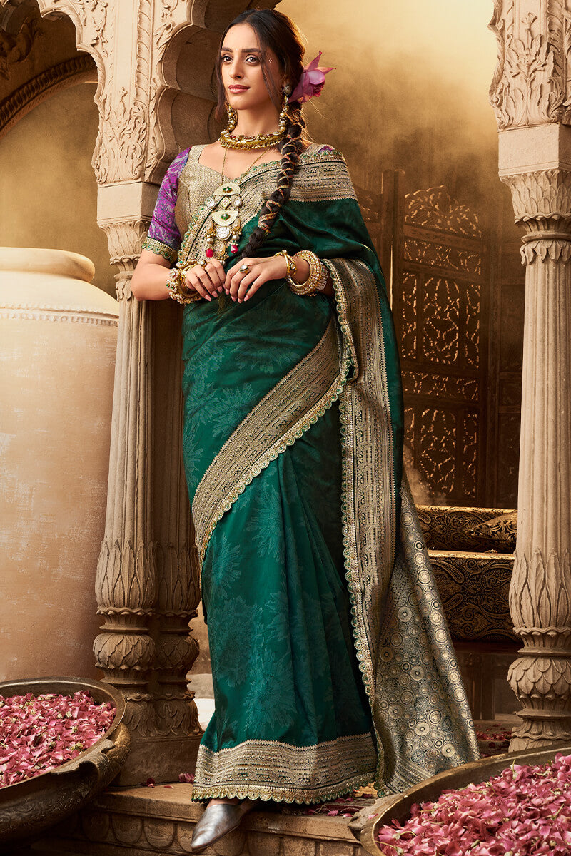 Incomparable Dark Green Soft Banarasi Silk Saree With Lassitude Blouse Piece