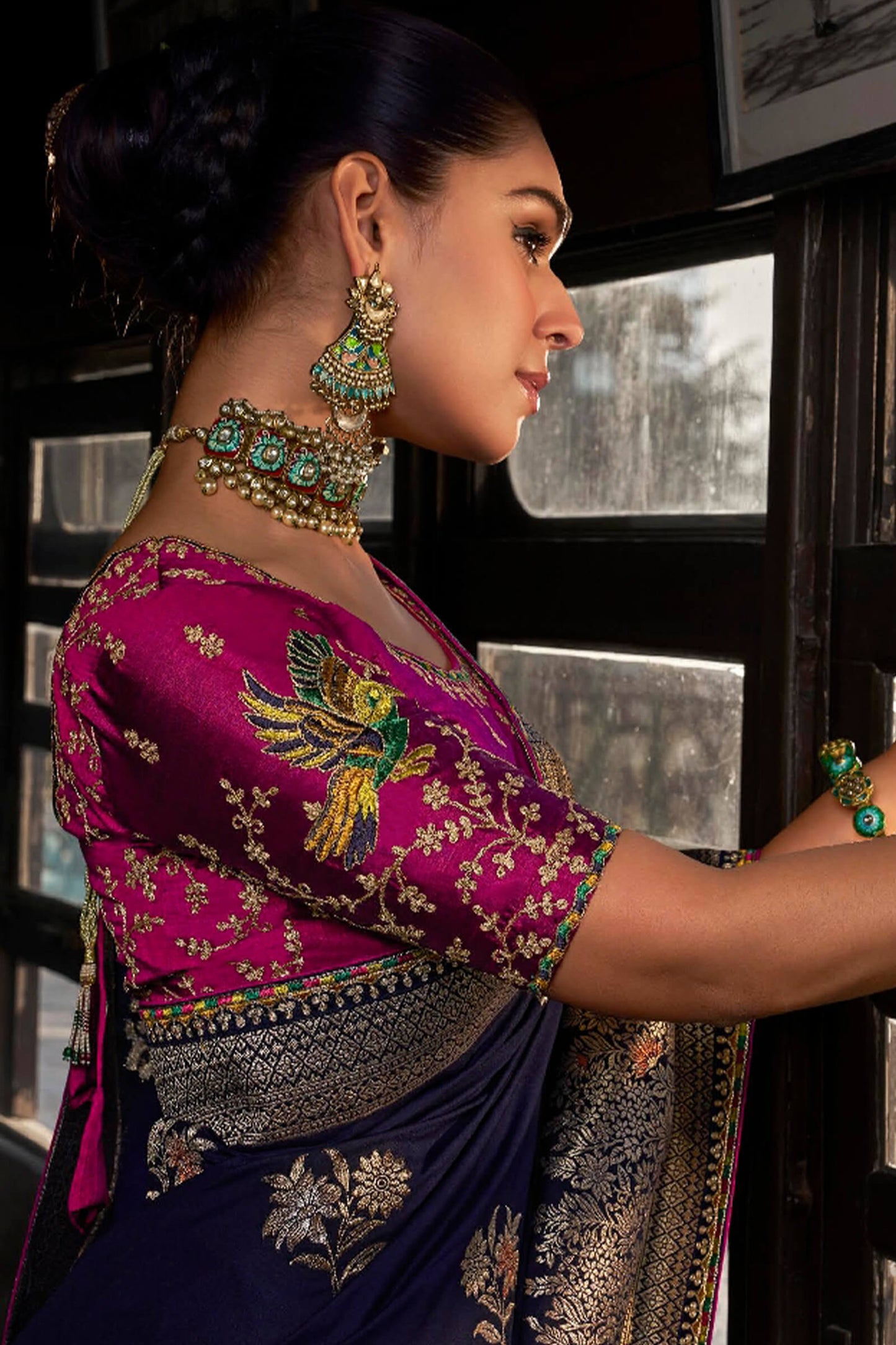 Smashing Navy Blue Pure Viscose Dola Silk Saree With Smart Blouse Piece