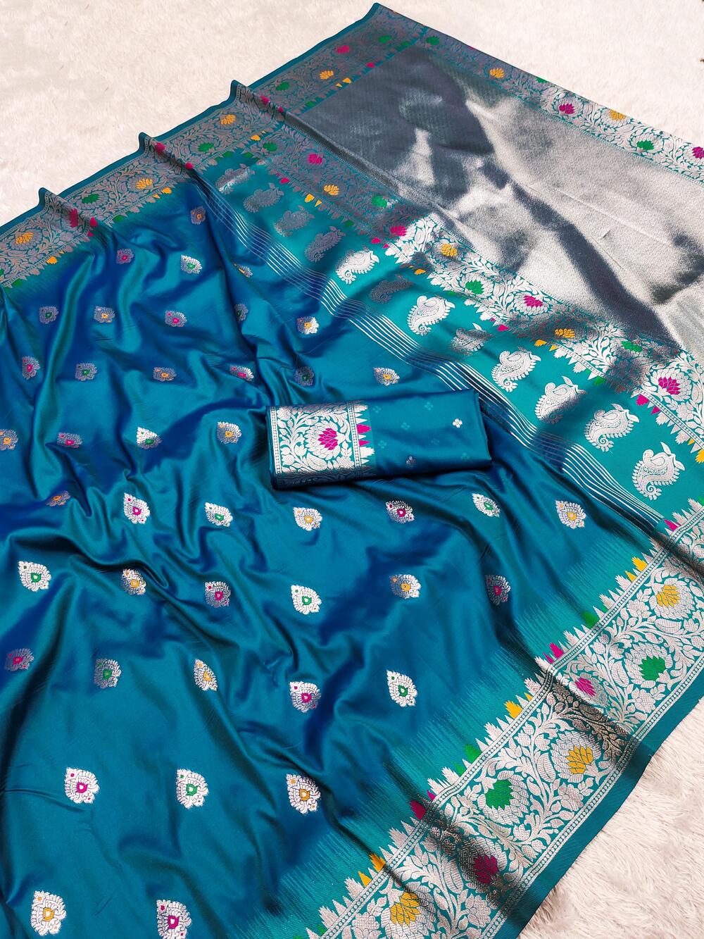 Chatoyant Firozi Soft Banarasi Silk Saree With Designer Blouse Piece