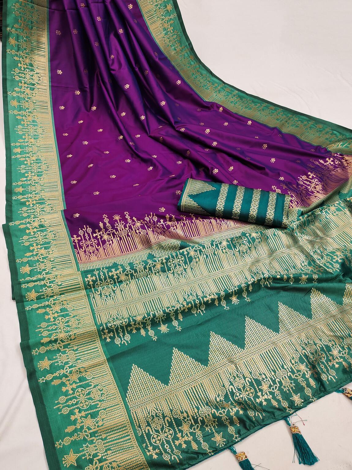 Super Classy Purple Soft Banarasi Silk Saree With Delectable Blouse Piece