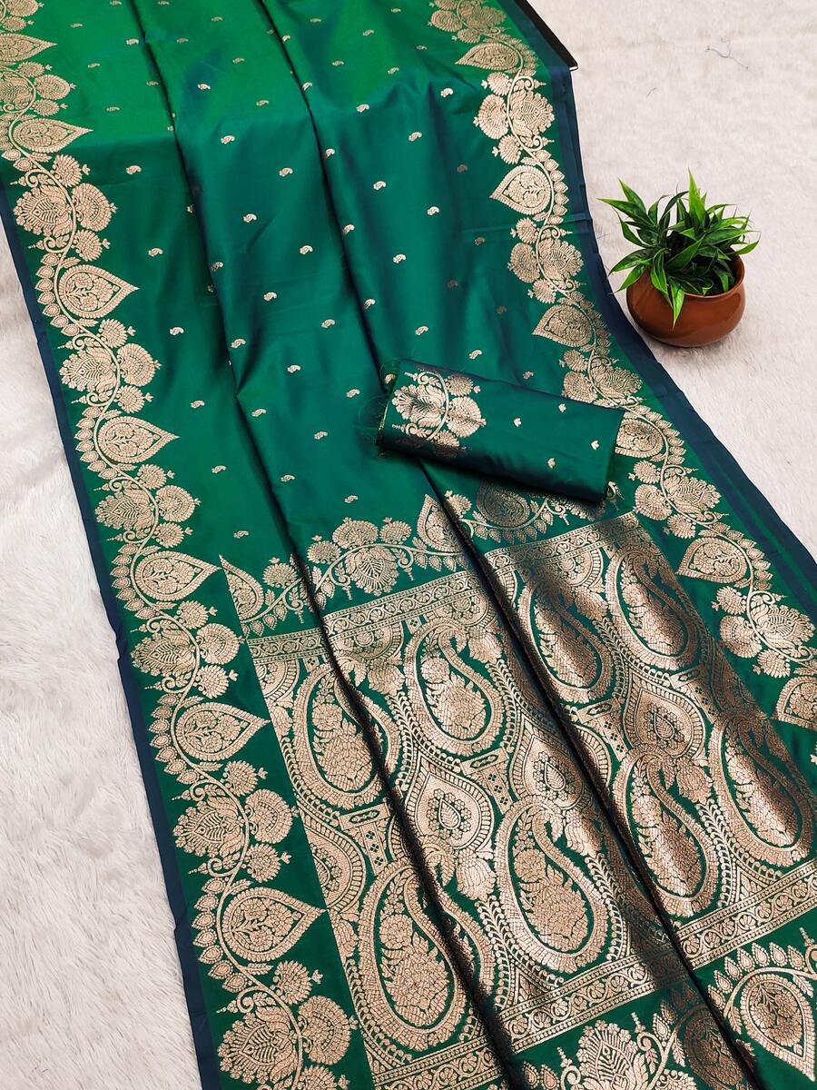 Angelic Dark Green Soft Banarasi Silk Saree With Exquisite Blouse Piece