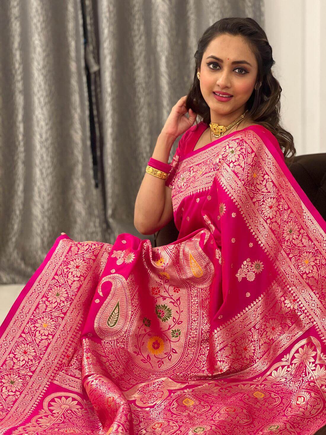Gossamer Dark Pink Soft Banarasi Silk Saree With Imaginative Blouse Piece
