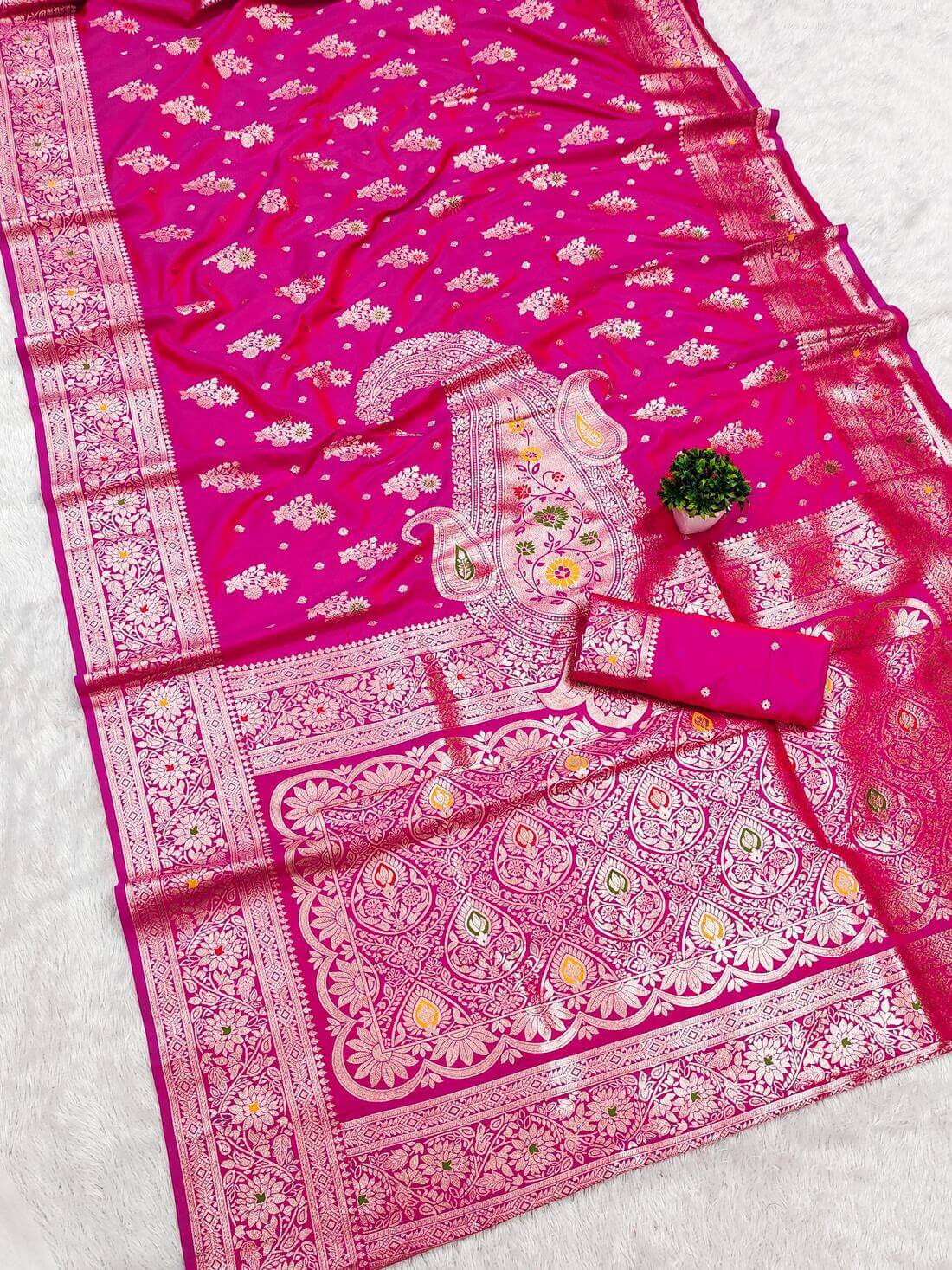 Gossamer Dark Pink Soft Banarasi Silk Saree With Imaginative Blouse Piece