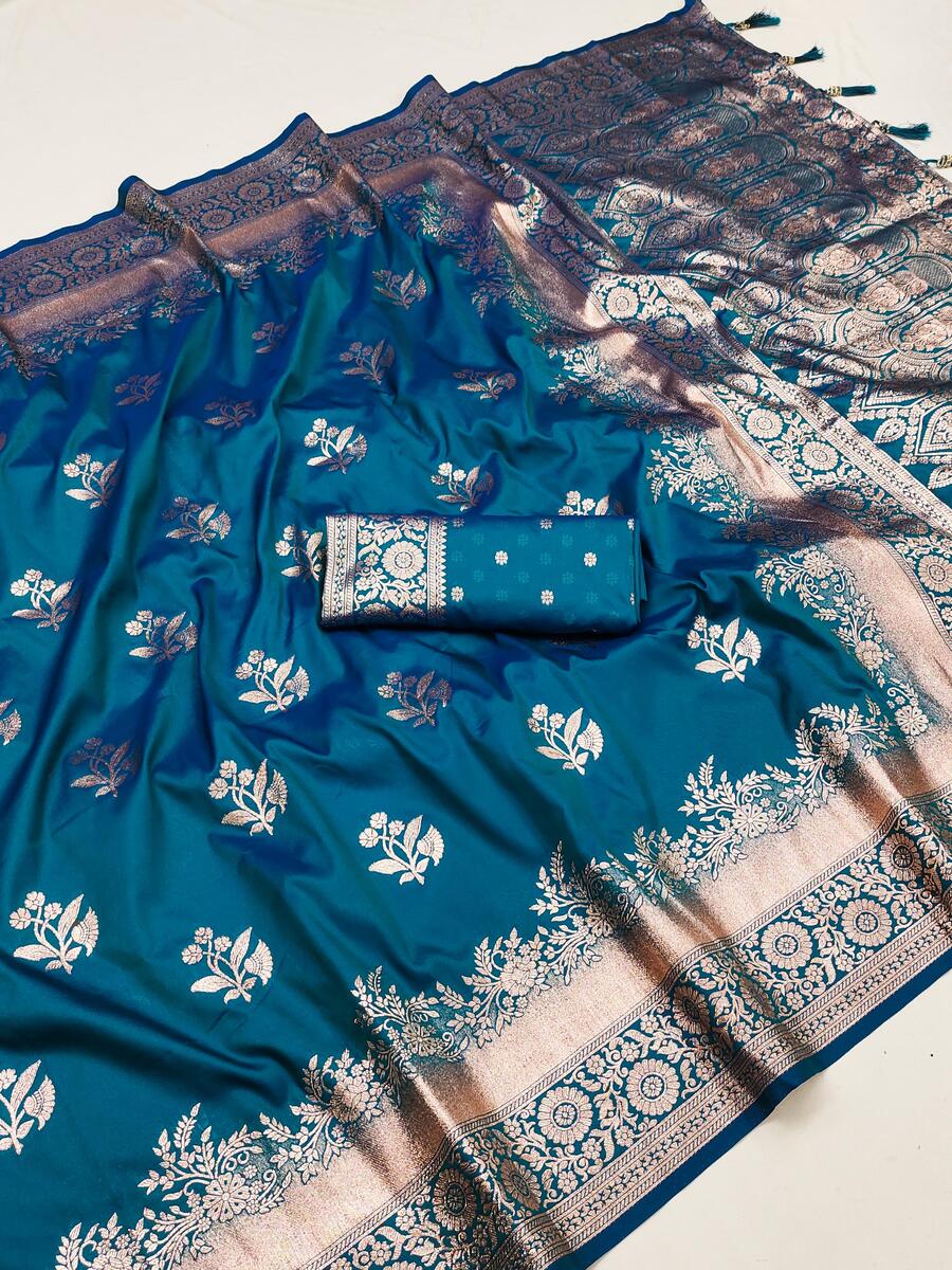 Delectable Teal Blue Soft Banarasi Silk Saree With Admirable Blouse Piece