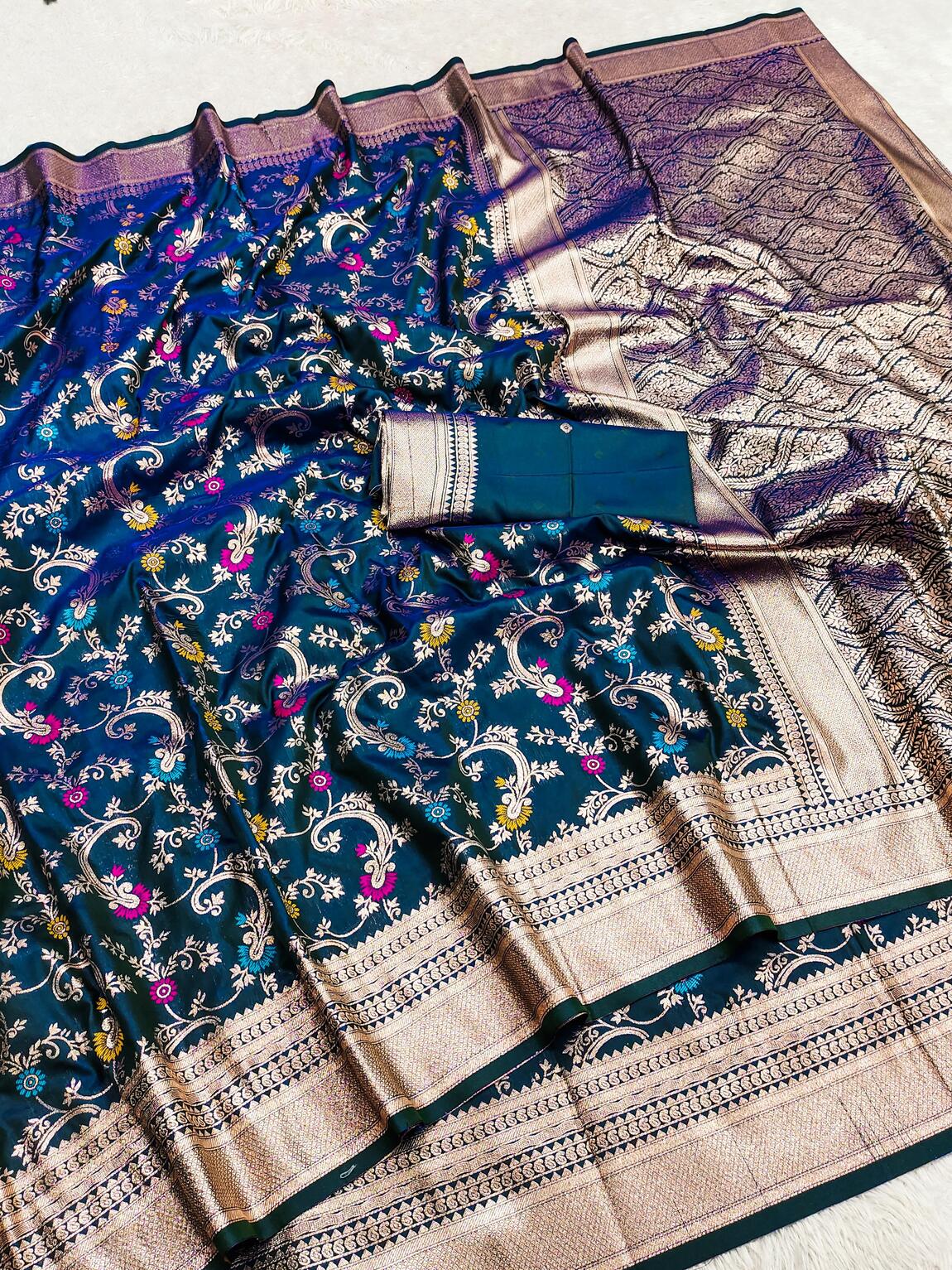 Scintilla Navy Blue Soft Banarasi Silk Saree With Luminous Blouse Piece