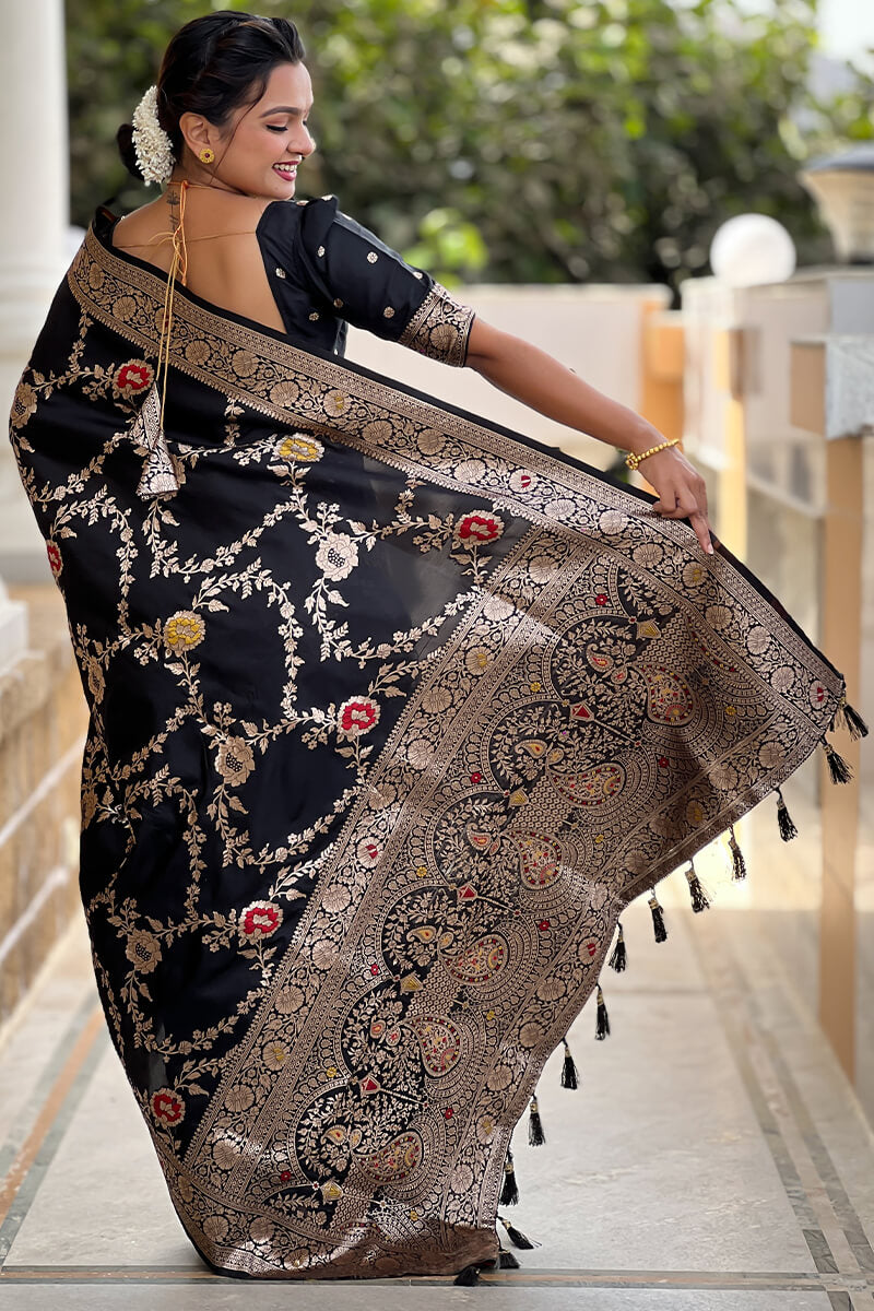 Flaunt Black Soft Banarasi Silk Saree With Outstanding Blouse Piece