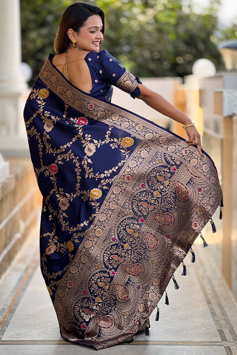 Stunner Navy Blue Soft Banarasi Silk Saree With Comely Blouse Piece