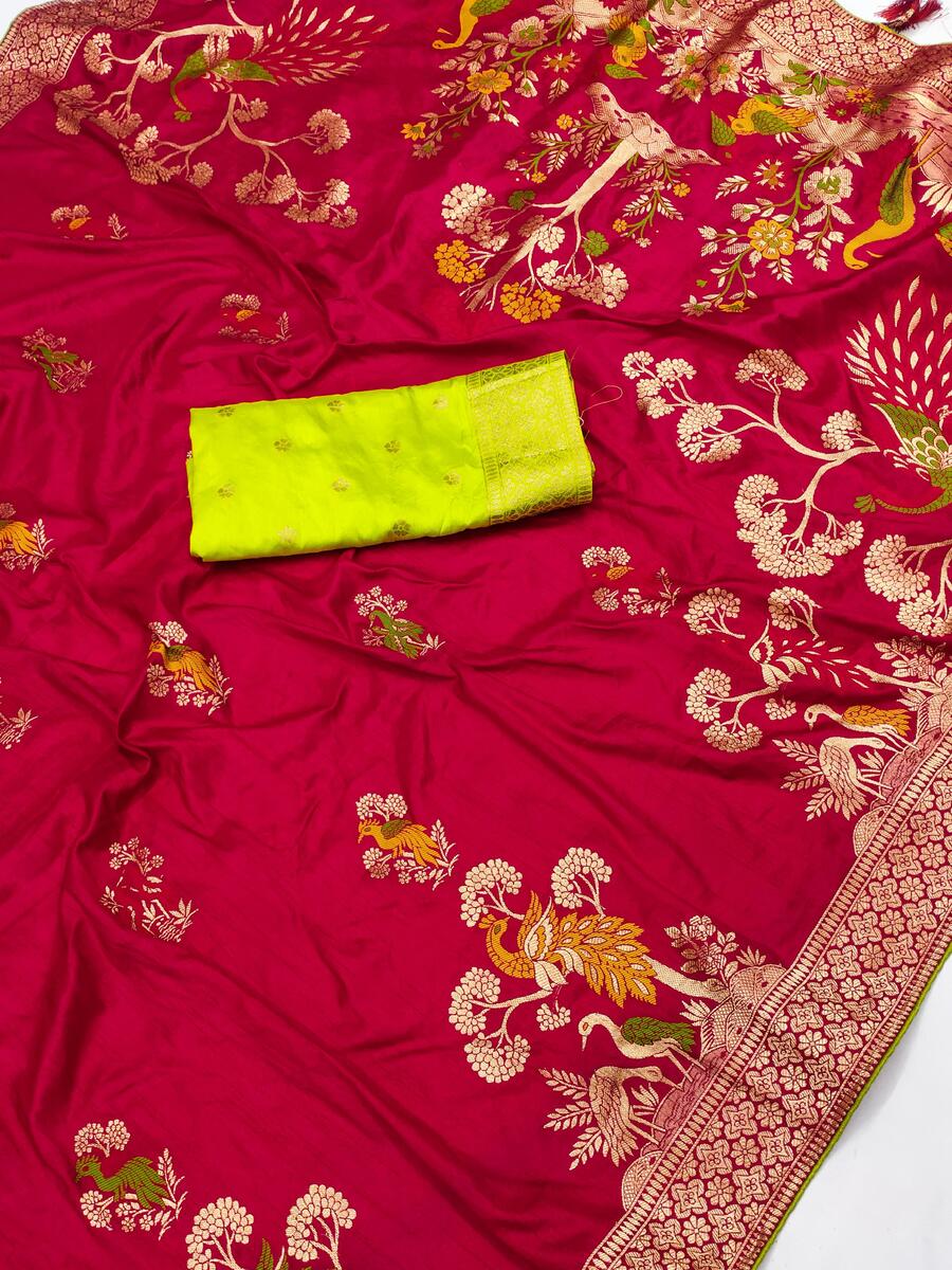 Gratifying Red Viscose Dola Silk Saree With Brood Blouse Piece