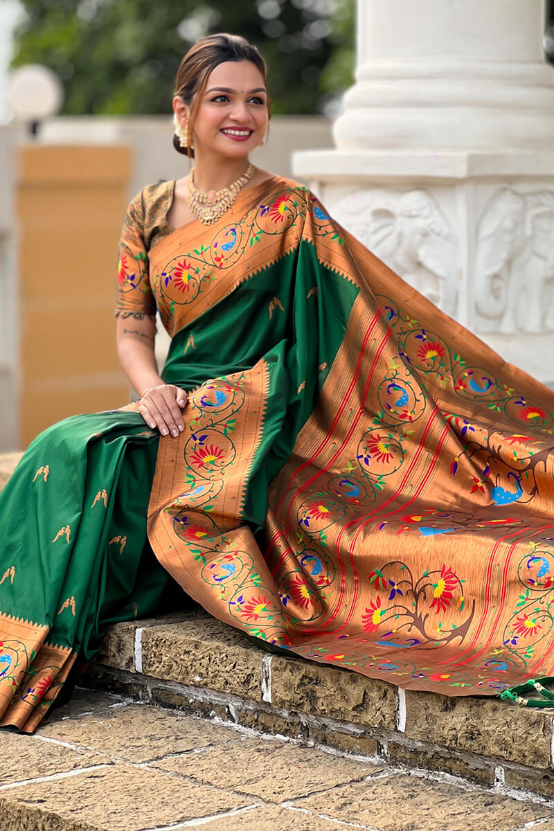 Smashing Dark Green Paithani Silk Saree With Seraglio Blouse Piece