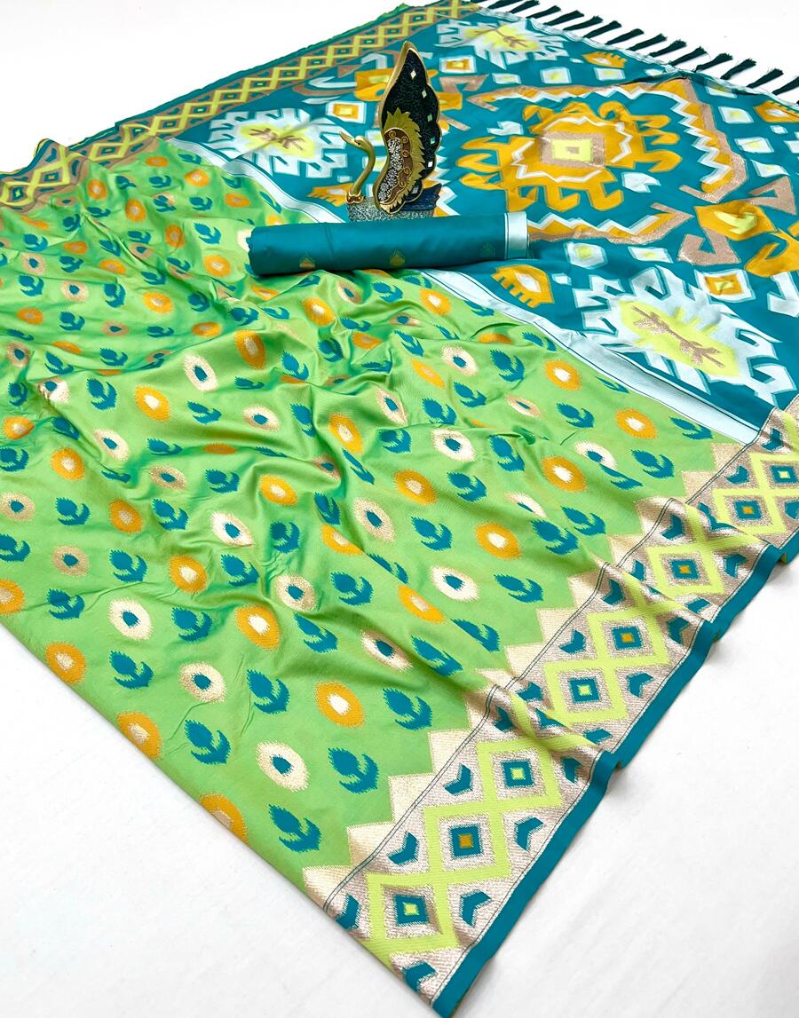 Classy Sea Green Soft Banarasi Ikkat Saree With Aplomb Blouse Piece