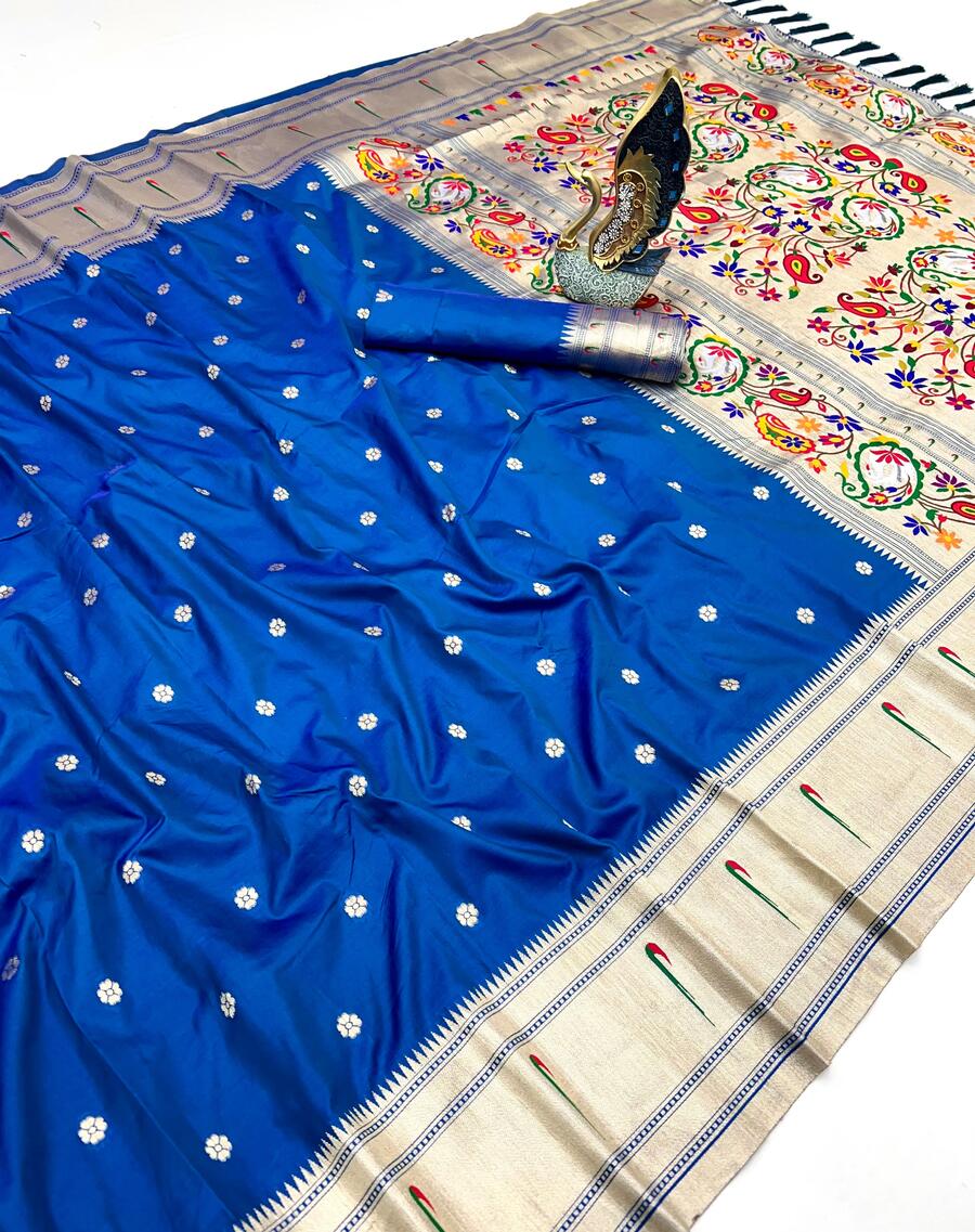 Stunning Blue Paithani Silk Saree With Propinquity Blouse Piece