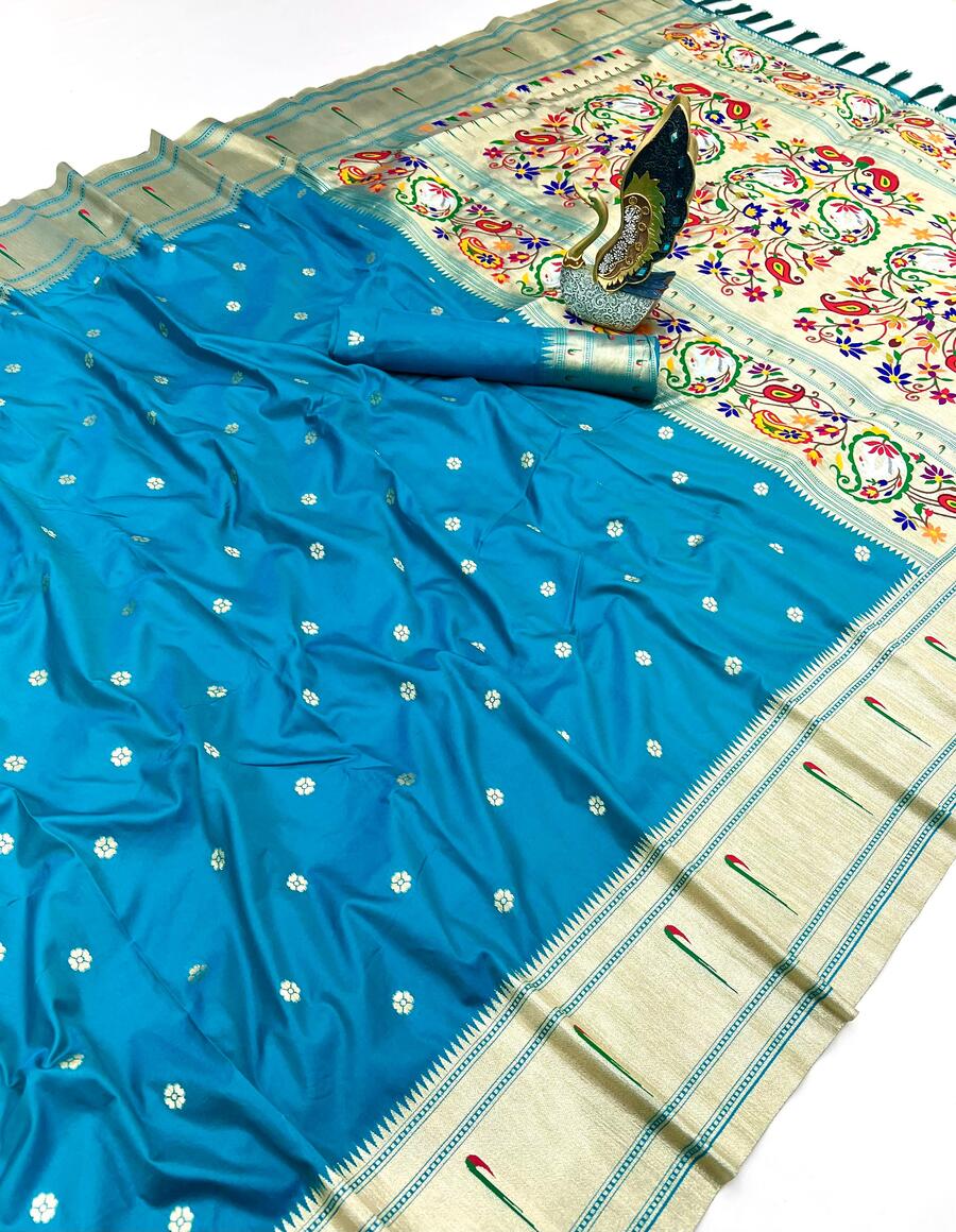 Majesty Firozi Paithani Silk Saree With Lassitude Blouse Piece