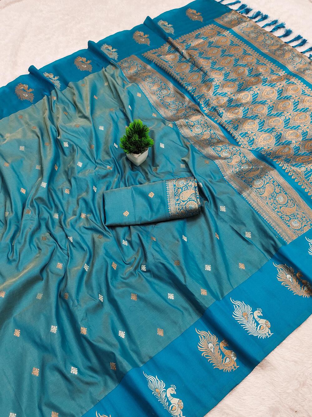 Efflorescence Firozi Soft Banarasi Silk Saree With Lissome Blouse Piece