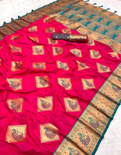 Stunner Dark Pink Soft Banarasi Silk Saree With Surpassing Blouse Piece