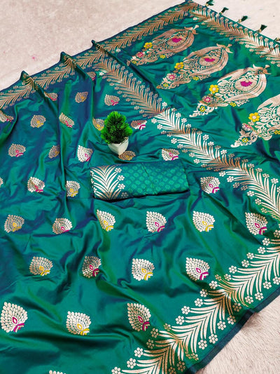 Dazzling Green Soft Banarasi Silk Saree With Divine Blouse Piece