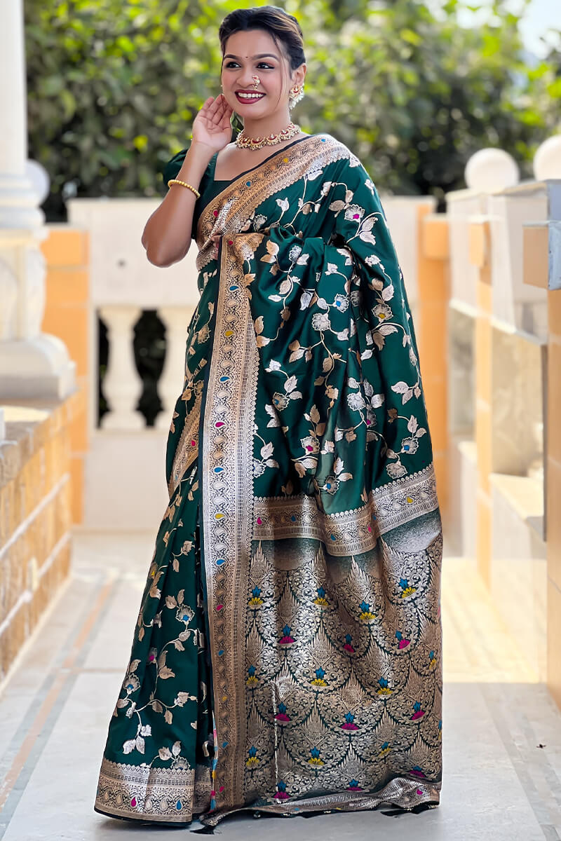 Glowing Dark Green Soft Banarasi Silk Saree With Radiant Blouse Piece