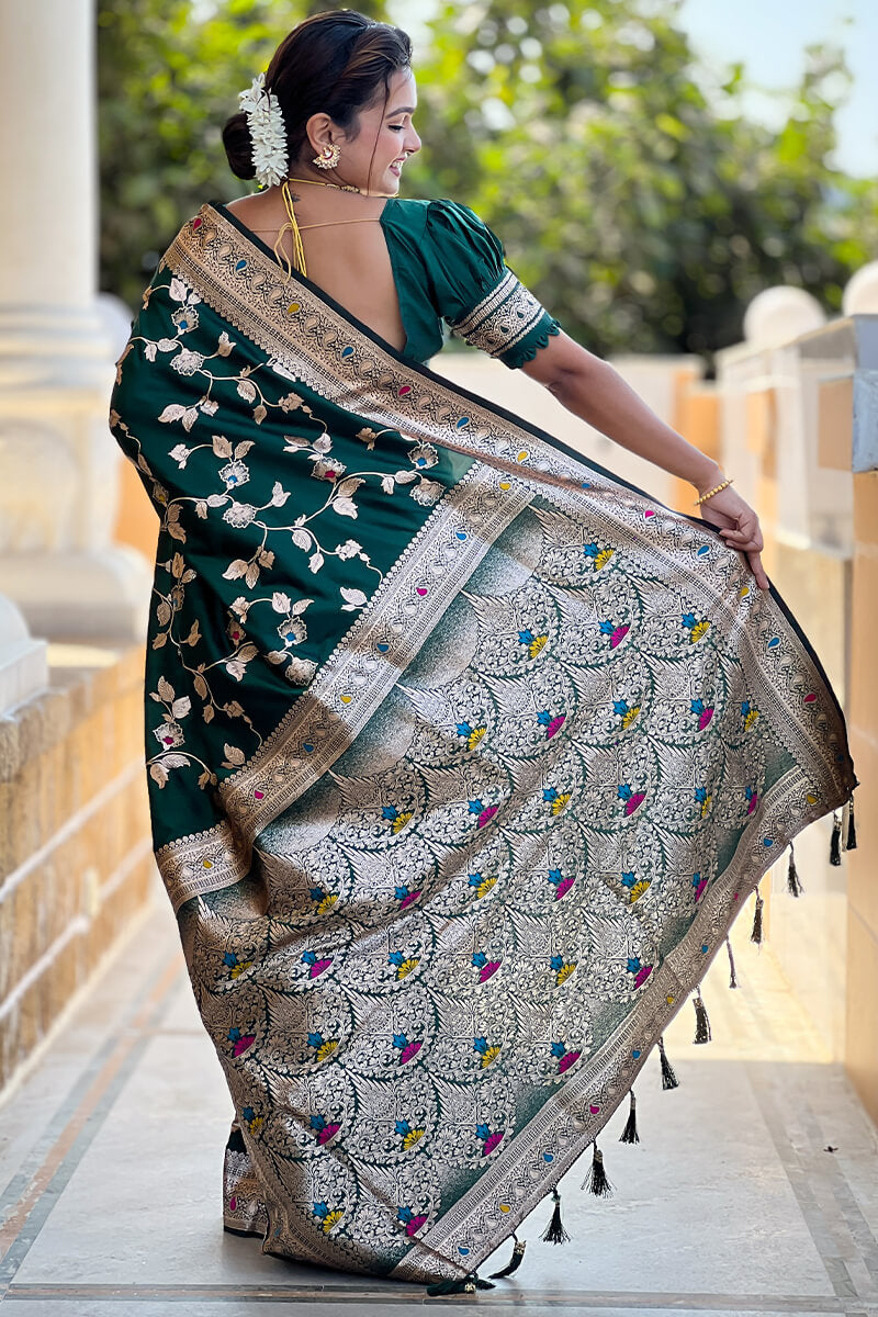 Glowing Dark Green Soft Banarasi Silk Saree With Radiant Blouse Piece