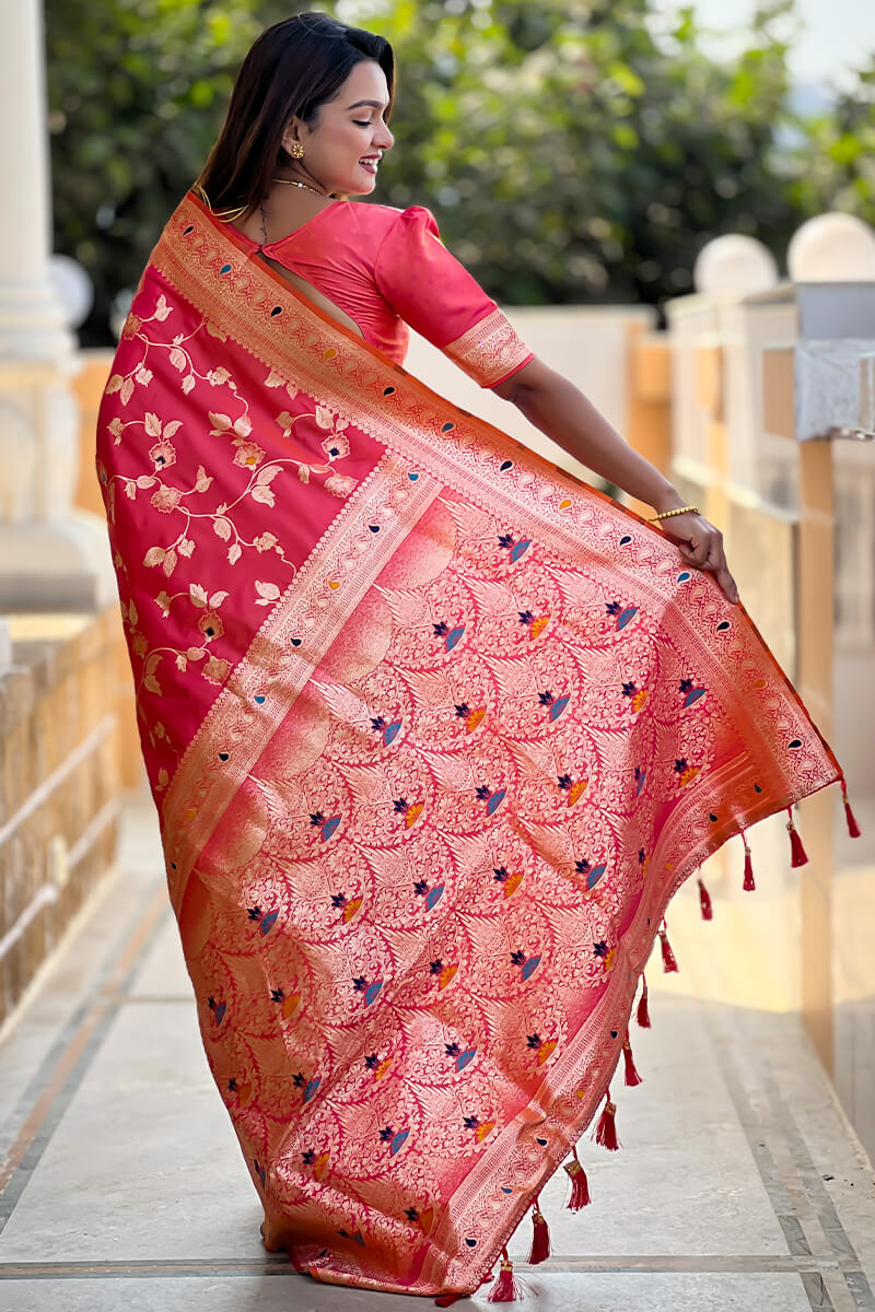 Proficient Pink Soft Banarasi Silk Saree With Beguiling Blouse Piece