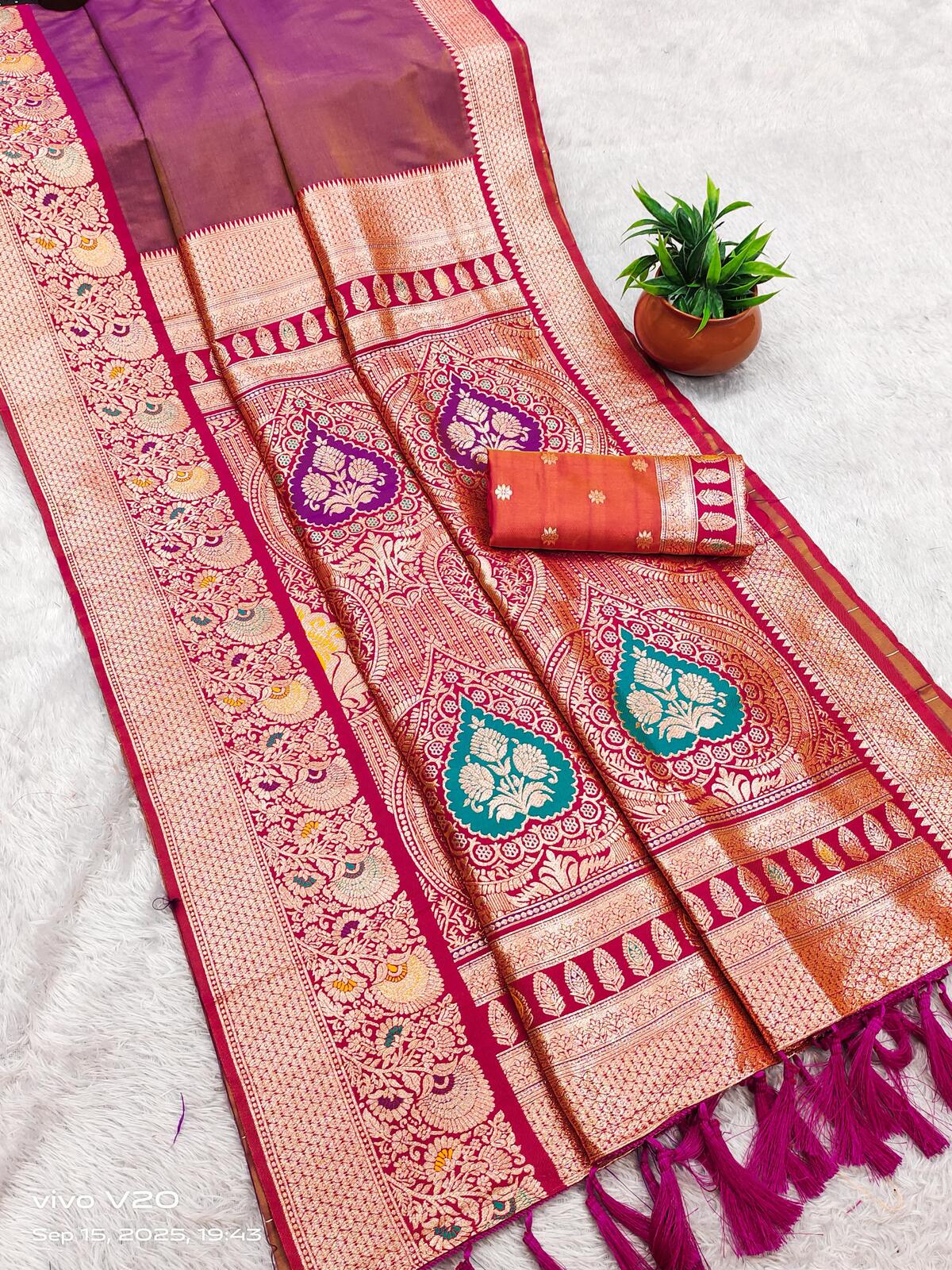 Eloquence Dark Pink Soft Banarasi Silk Saree With Sizzling Blouse Piece