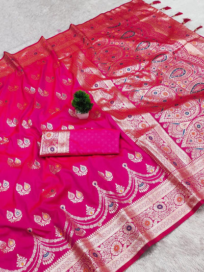 Divine Dark Pink Soft Banarasi Silk Saree With Inspiring Blouse Piece